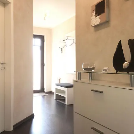 Urlaubstraeume-am-meer-wohnung-4-3-711 Apartment